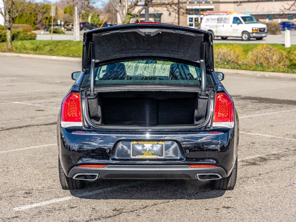 2017 Chrysler 300C Base