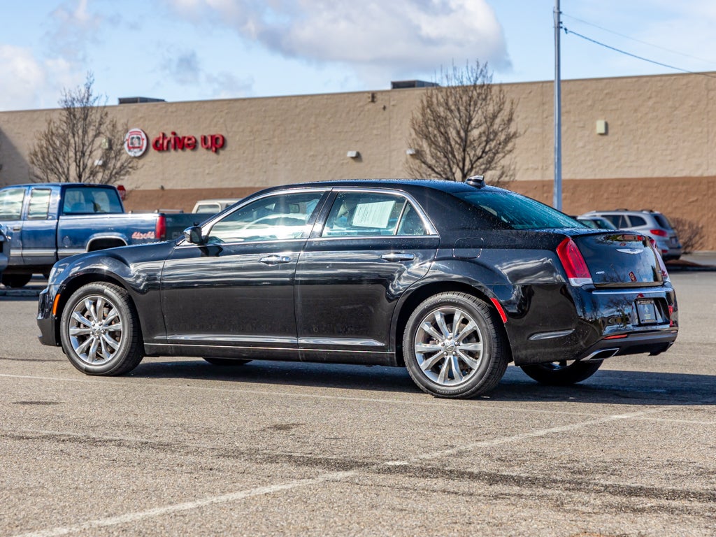 2017 Chrysler 300C Base