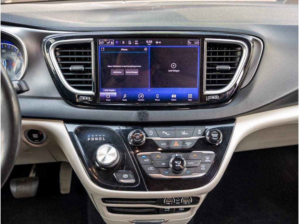 2022 Chrysler Pacifica Touring L