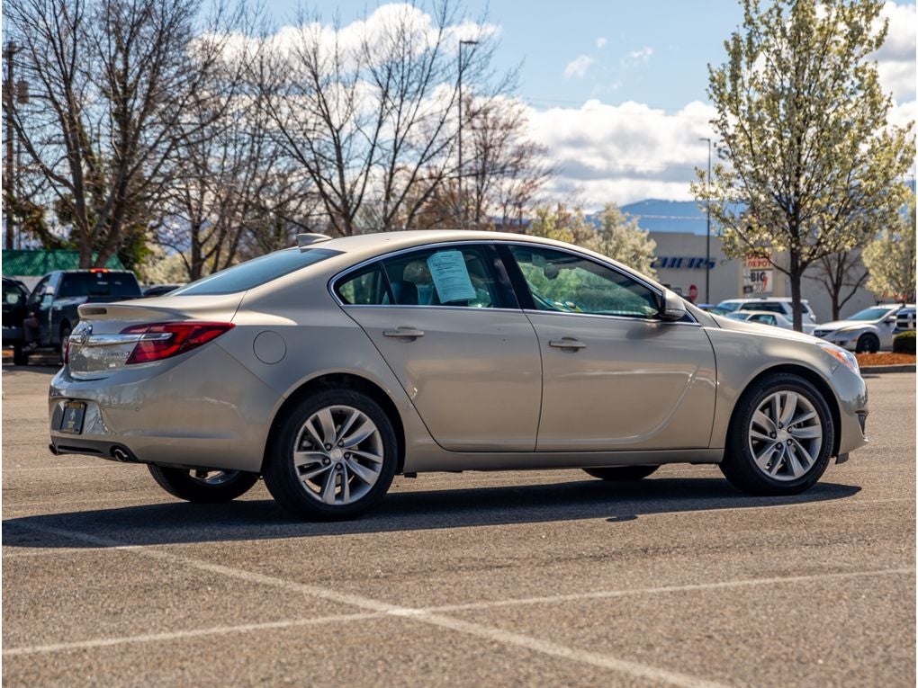 2016 Buick Regal Premium 1