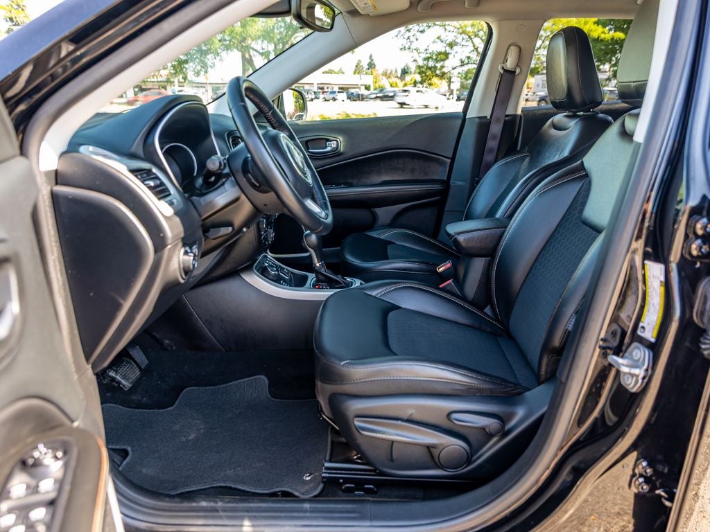 2019 Jeep Compass Base