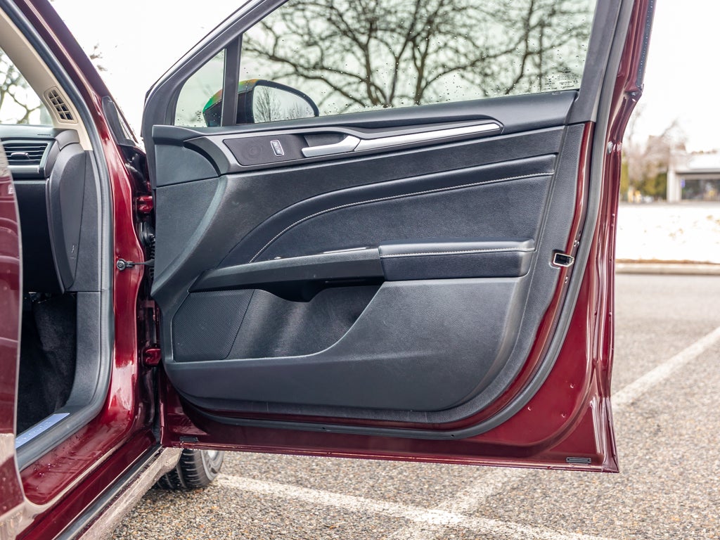 2017 Ford Fusion Energi Base