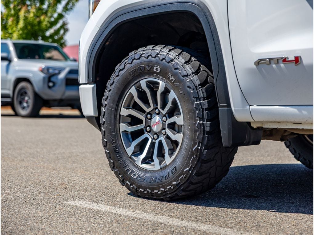 2021 GMC Sierra AT4