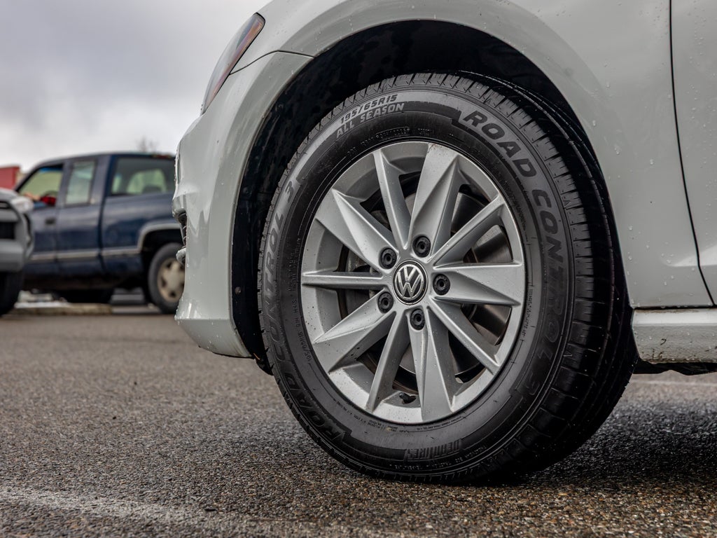 2016 Volkswagen Golf SportWagen SportWagen TSI S