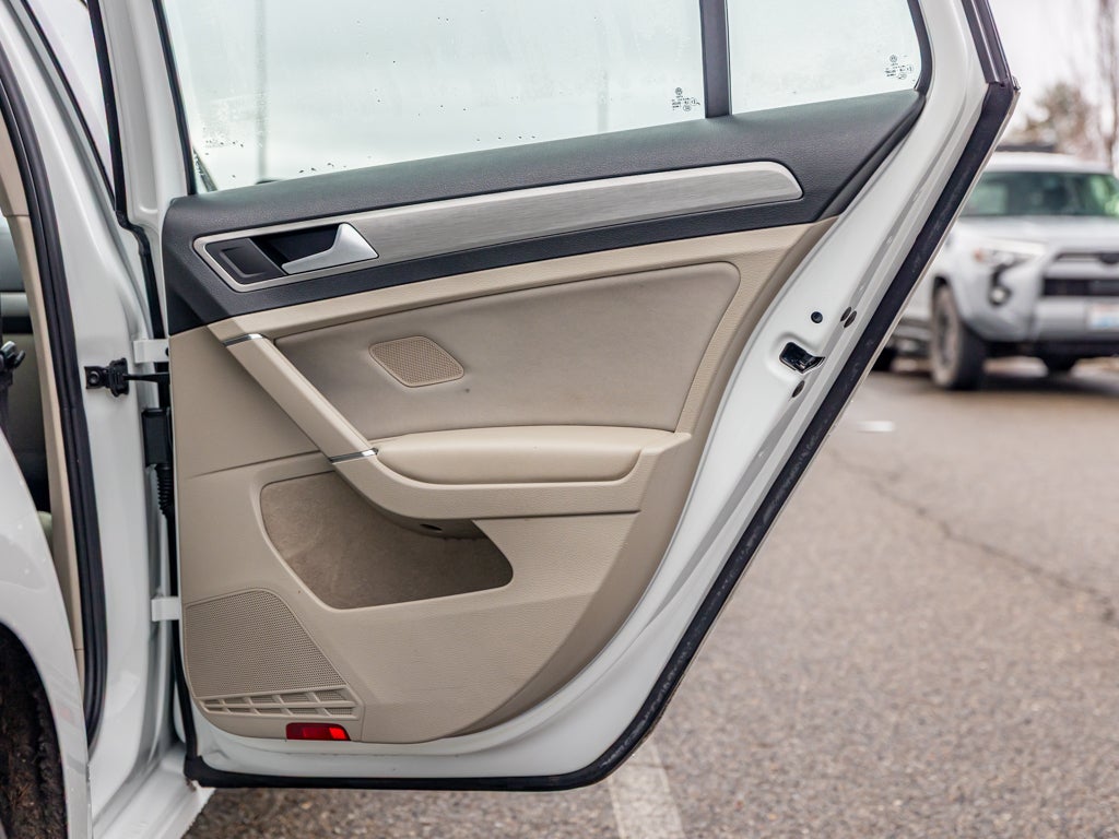 2016 Volkswagen Golf SportWagen SportWagen TSI S