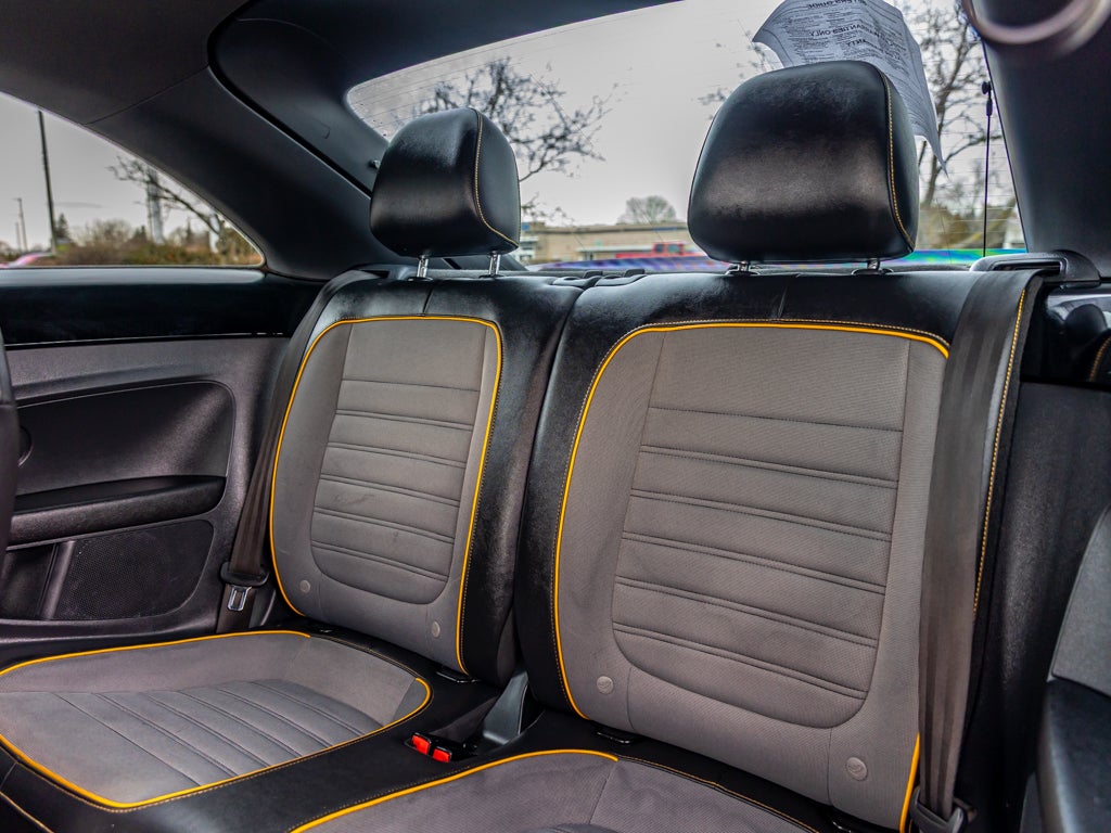 2017 Volkswagen Beetle 1.8T Dune