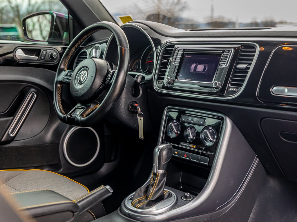 2017 Volkswagen Beetle 1.8T Dune