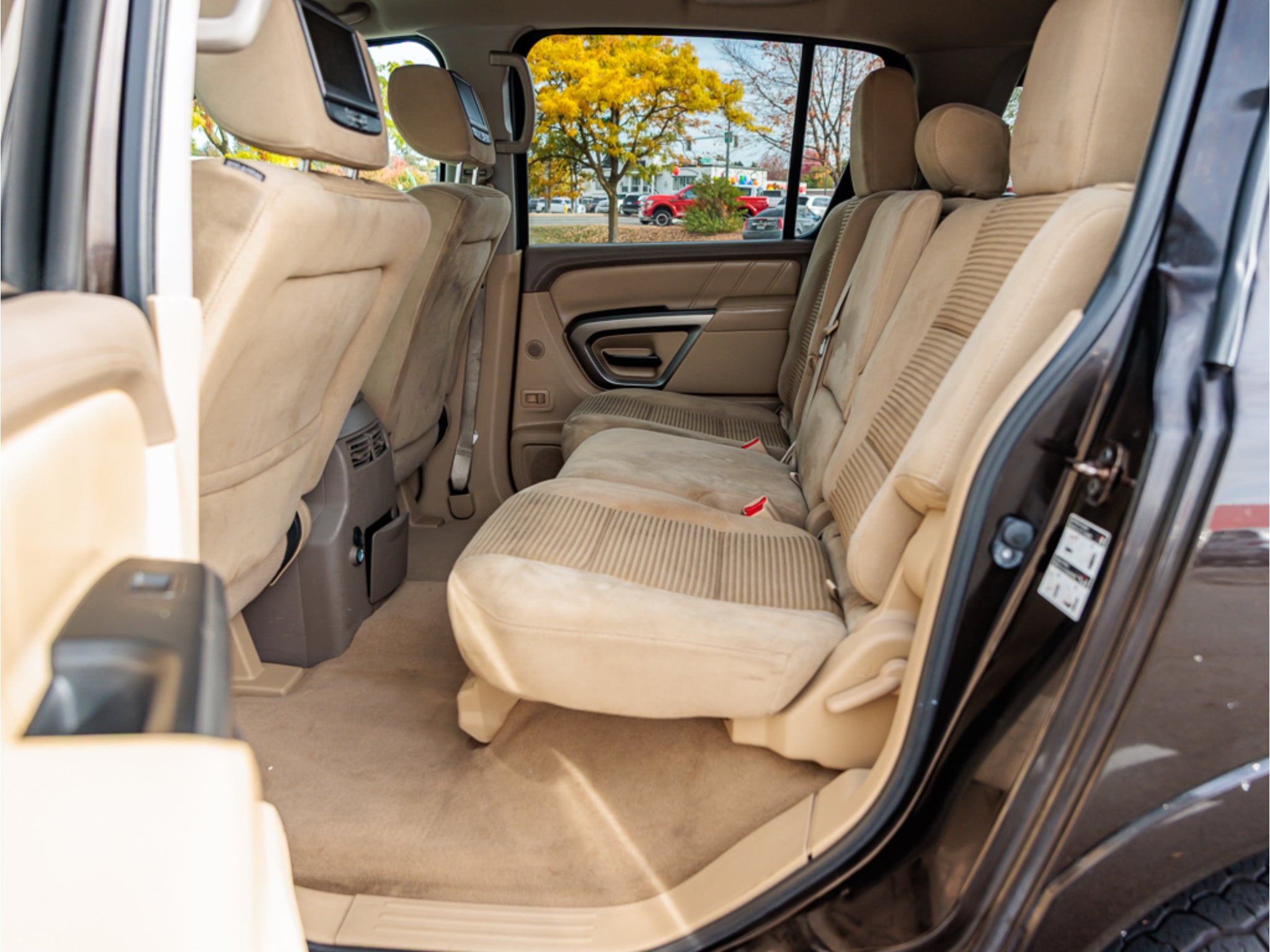 2015 Nissan Armada Base