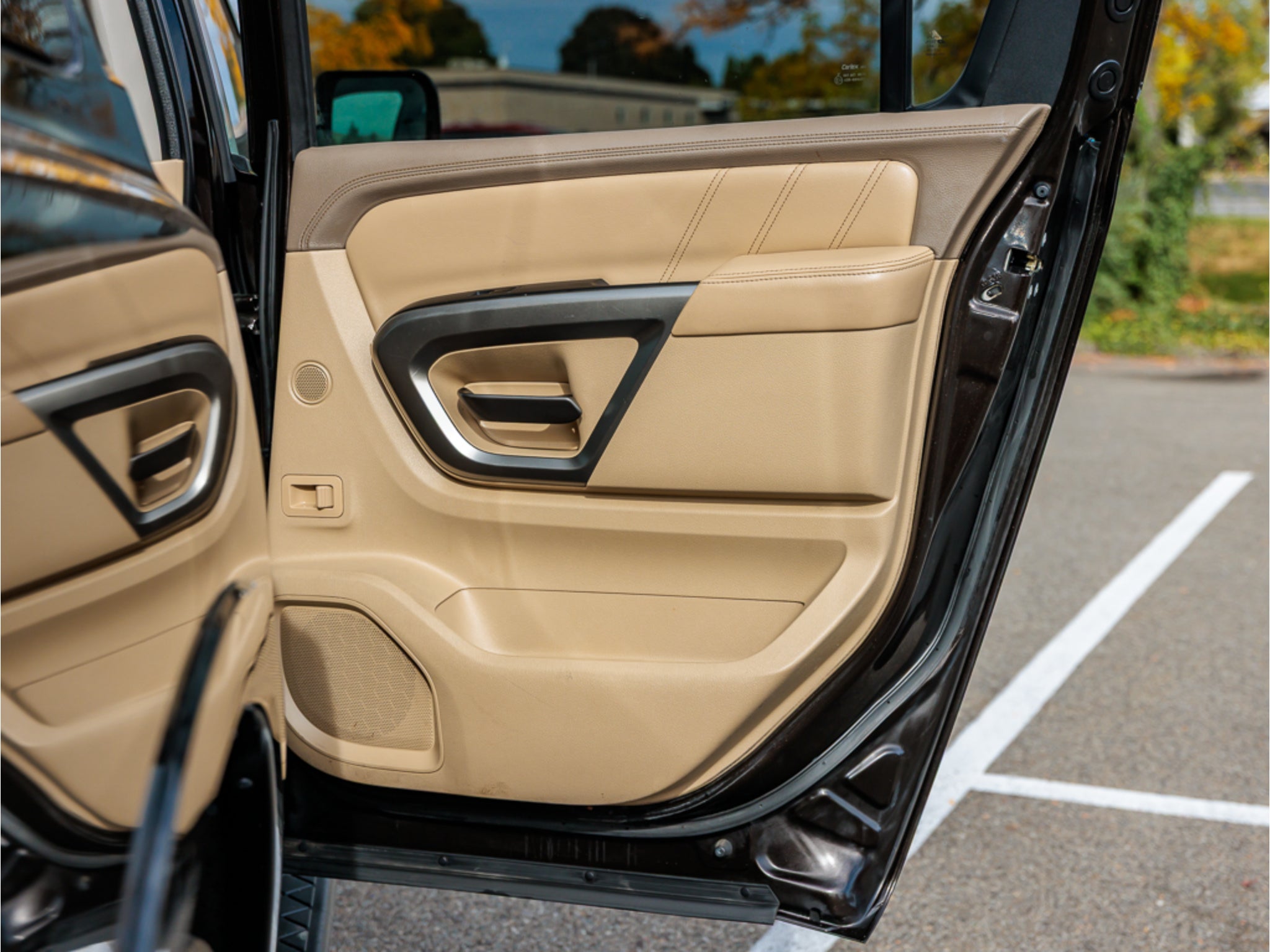 2015 Nissan Armada Base