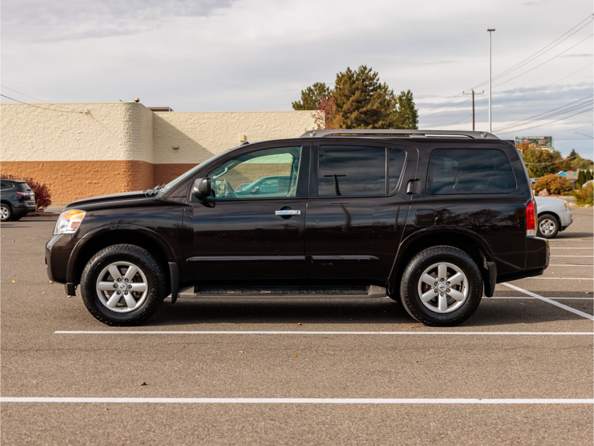 2015 Nissan Armada Base