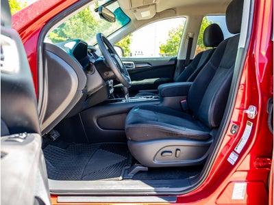 2015 Nissan Pathfinder Base