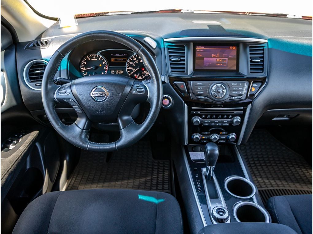2015 Nissan Pathfinder Base