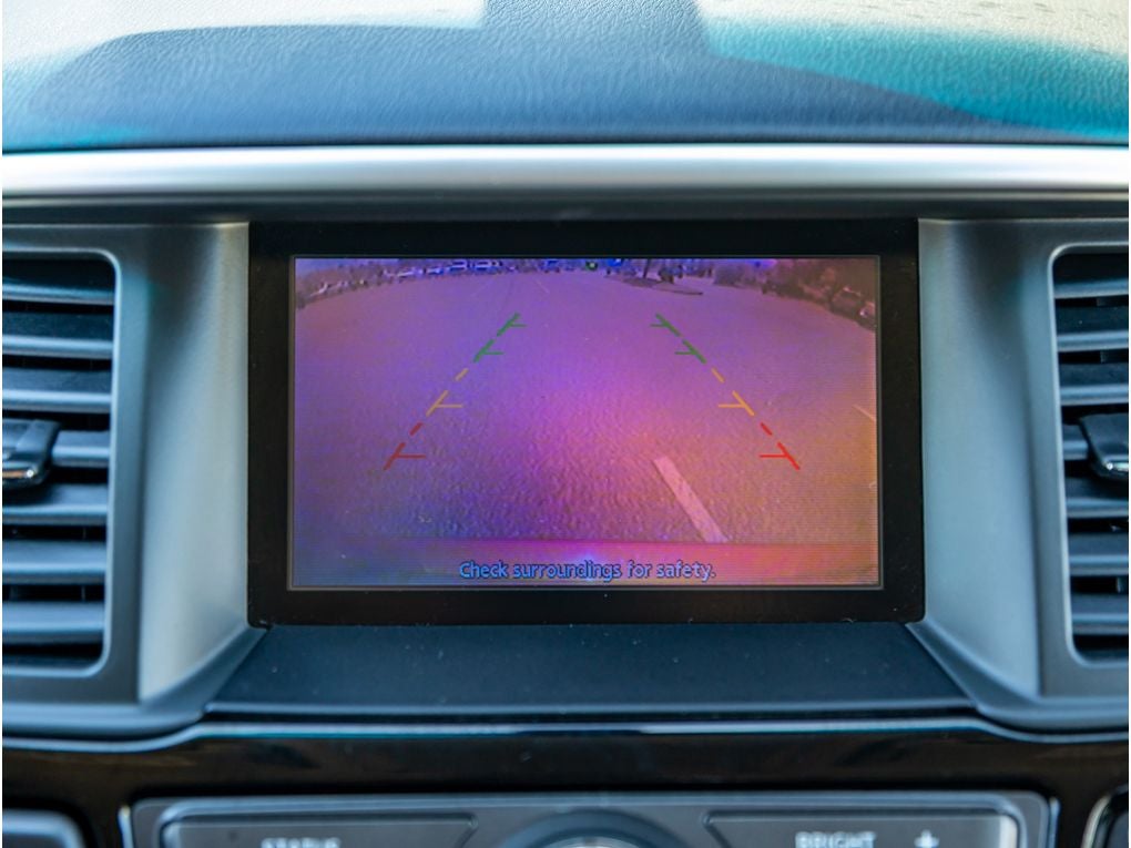 2015 Nissan Pathfinder Base