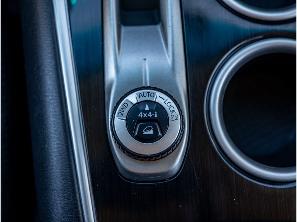 2015 Nissan Pathfinder Base