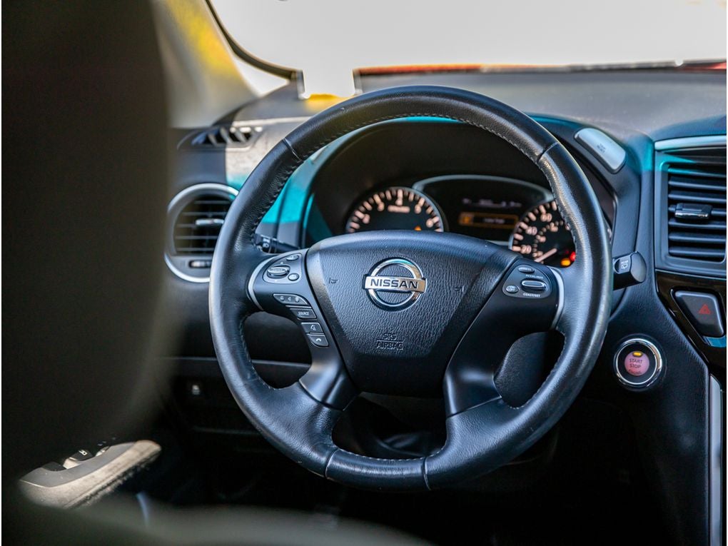 2015 Nissan Pathfinder Base