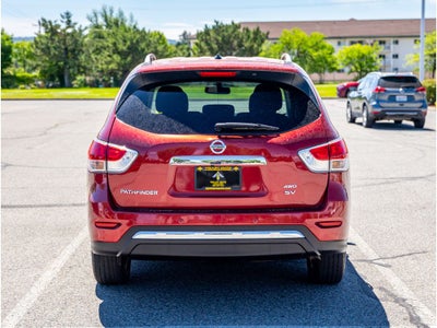 2015 Nissan Pathfinder Base