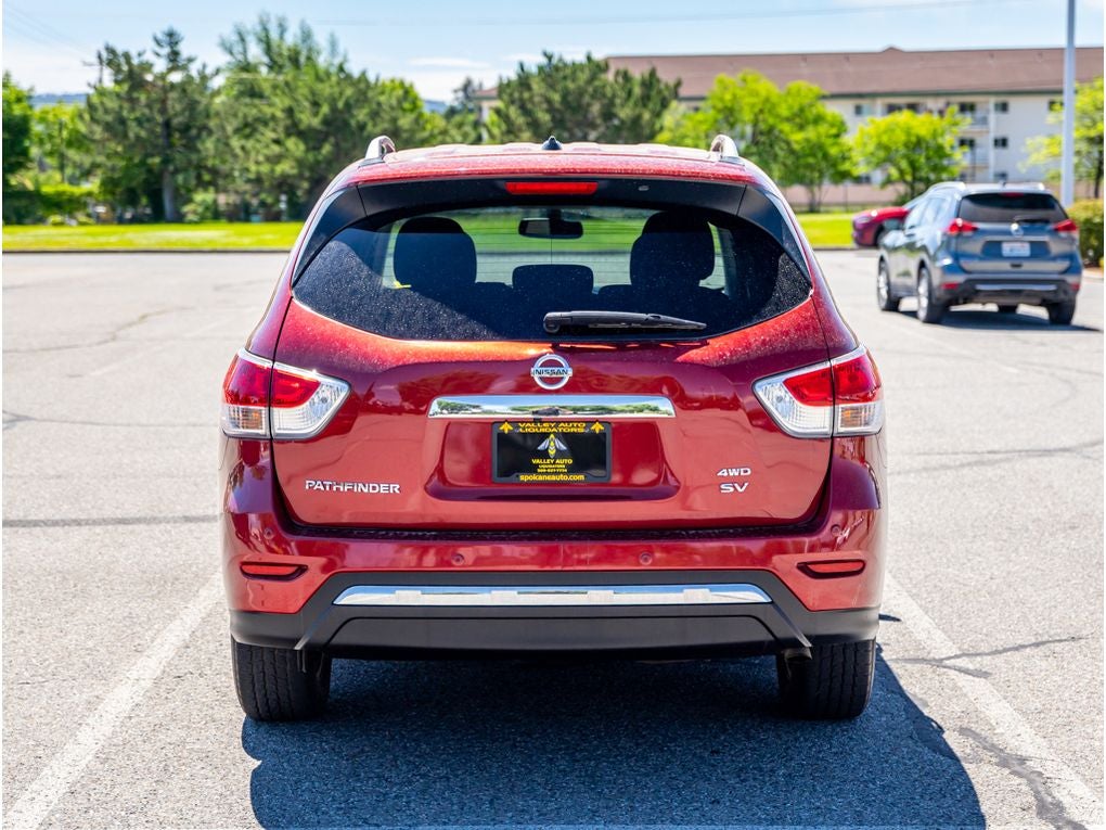 2015 Nissan Pathfinder Base