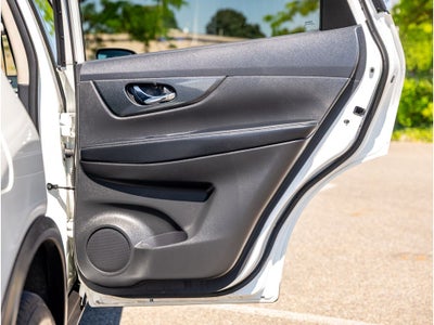 2015 Nissan Rogue Base