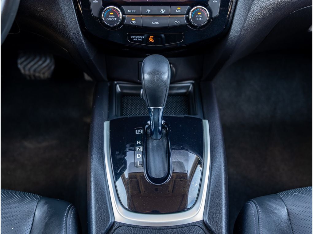 2015 Nissan Rogue Base