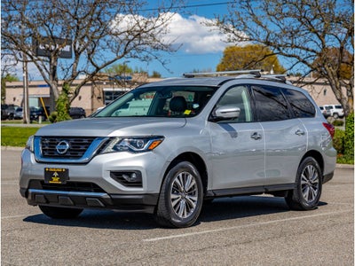 2019 Nissan Pathfinder Base