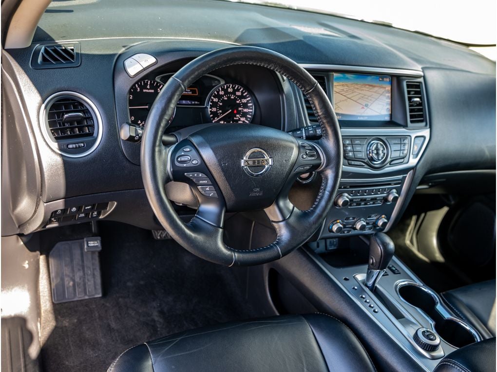 2019 Nissan Pathfinder Base