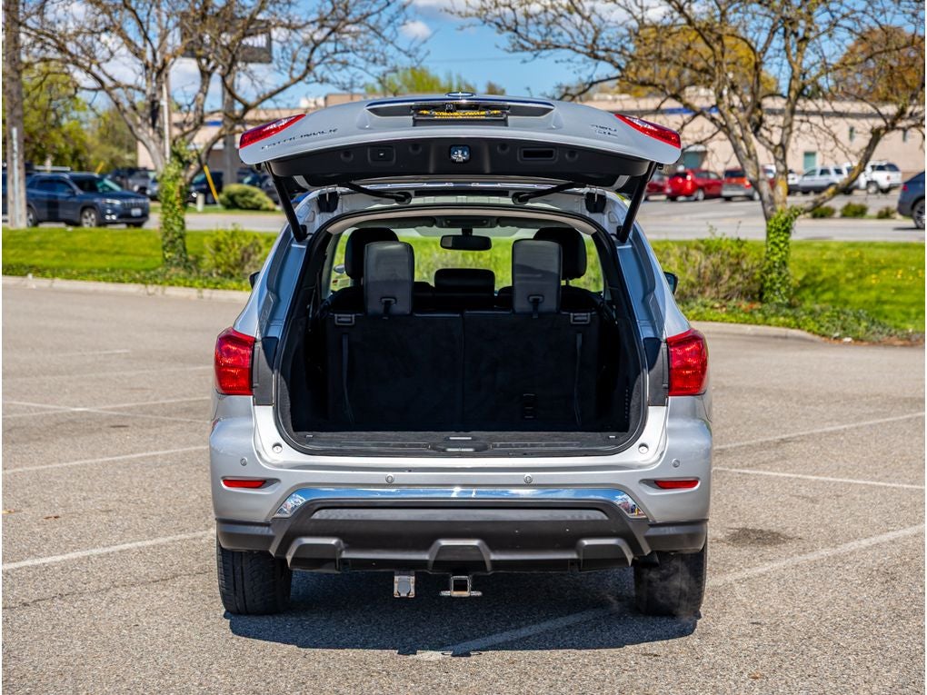 2019 Nissan Pathfinder Base