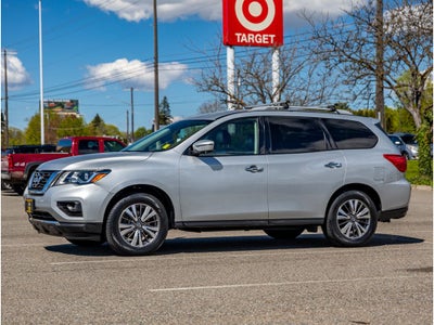 2019 Nissan Pathfinder Base