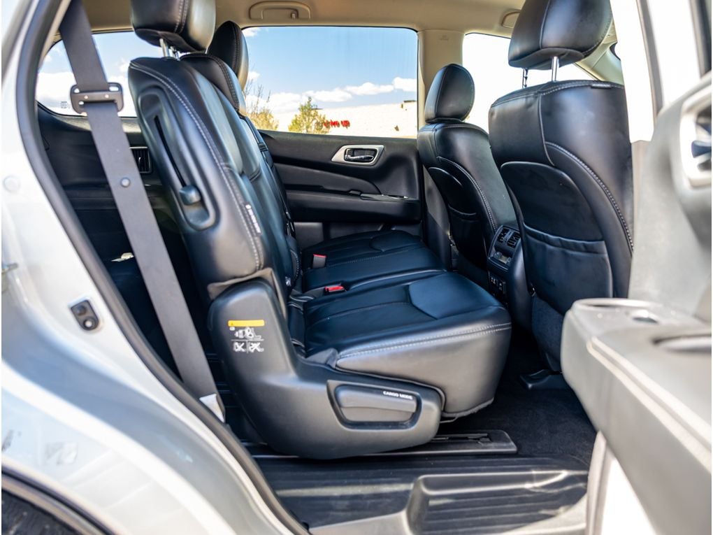 2019 Nissan Pathfinder Base