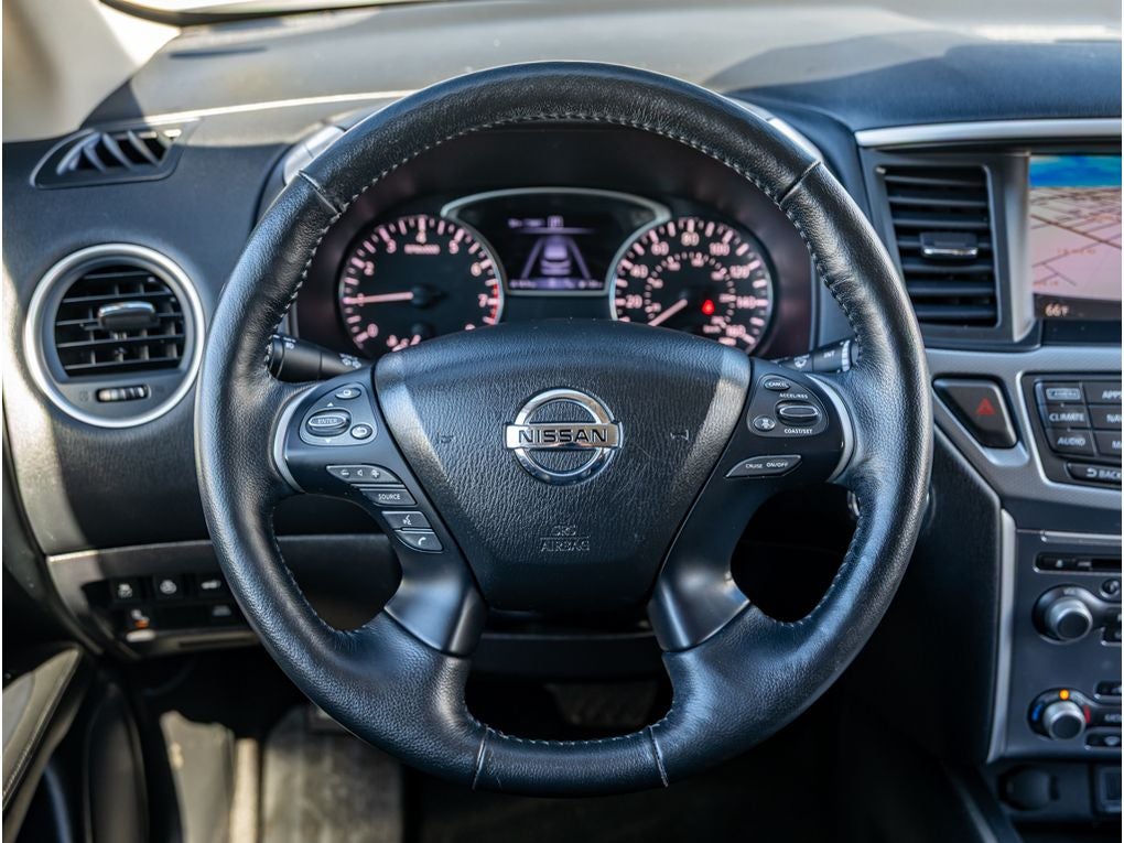 2019 Nissan Pathfinder Base