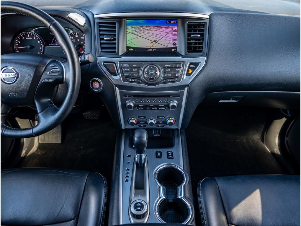 2019 Nissan Pathfinder Base