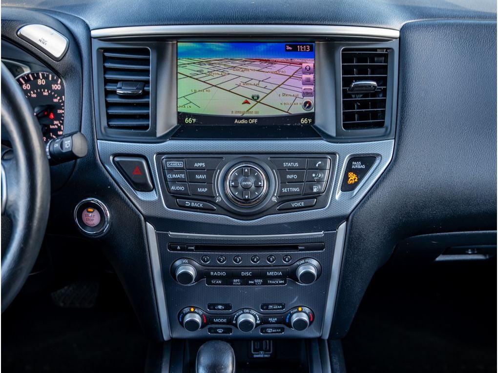 2019 Nissan Pathfinder Base