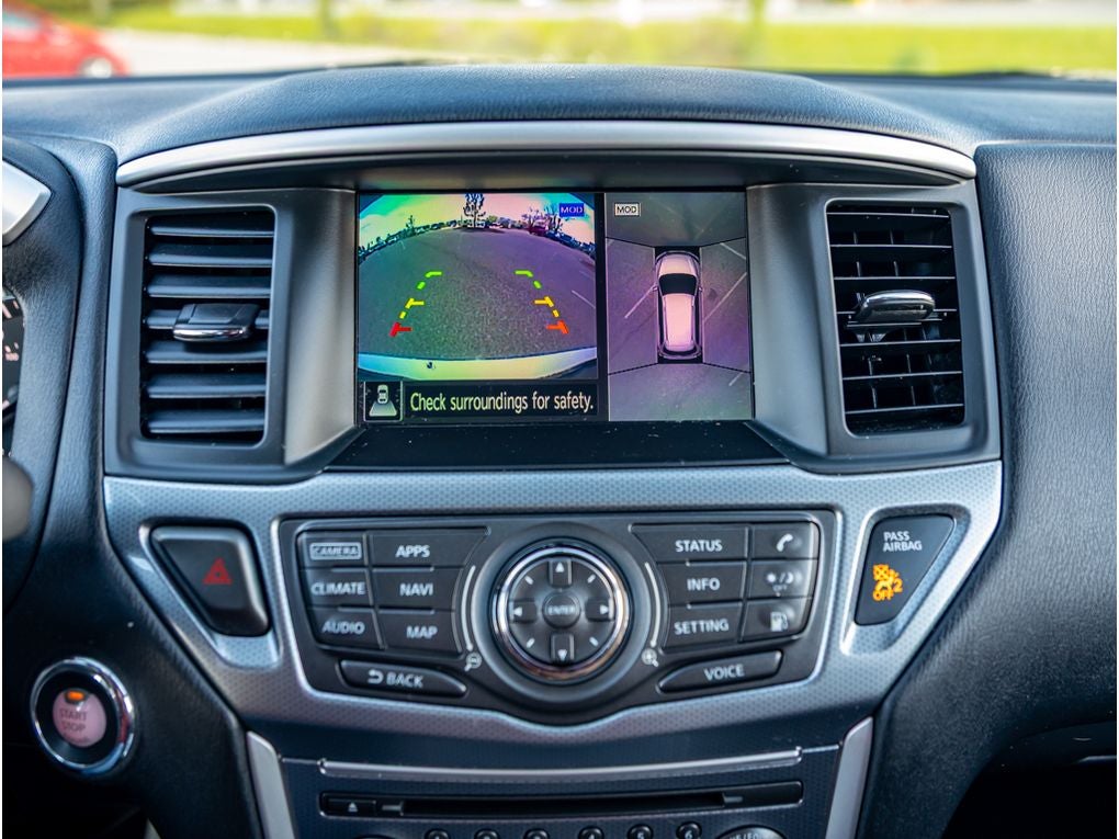 2019 Nissan Pathfinder Base