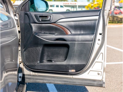 2015 Toyota Highlander LE