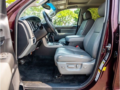 2016 Toyota Sequoia SR5