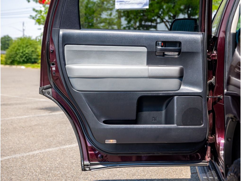 2016 Toyota Sequoia SR5