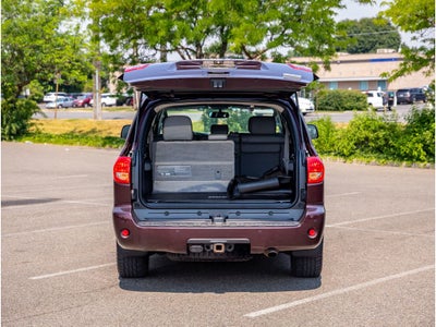 2016 Toyota Sequoia SR5