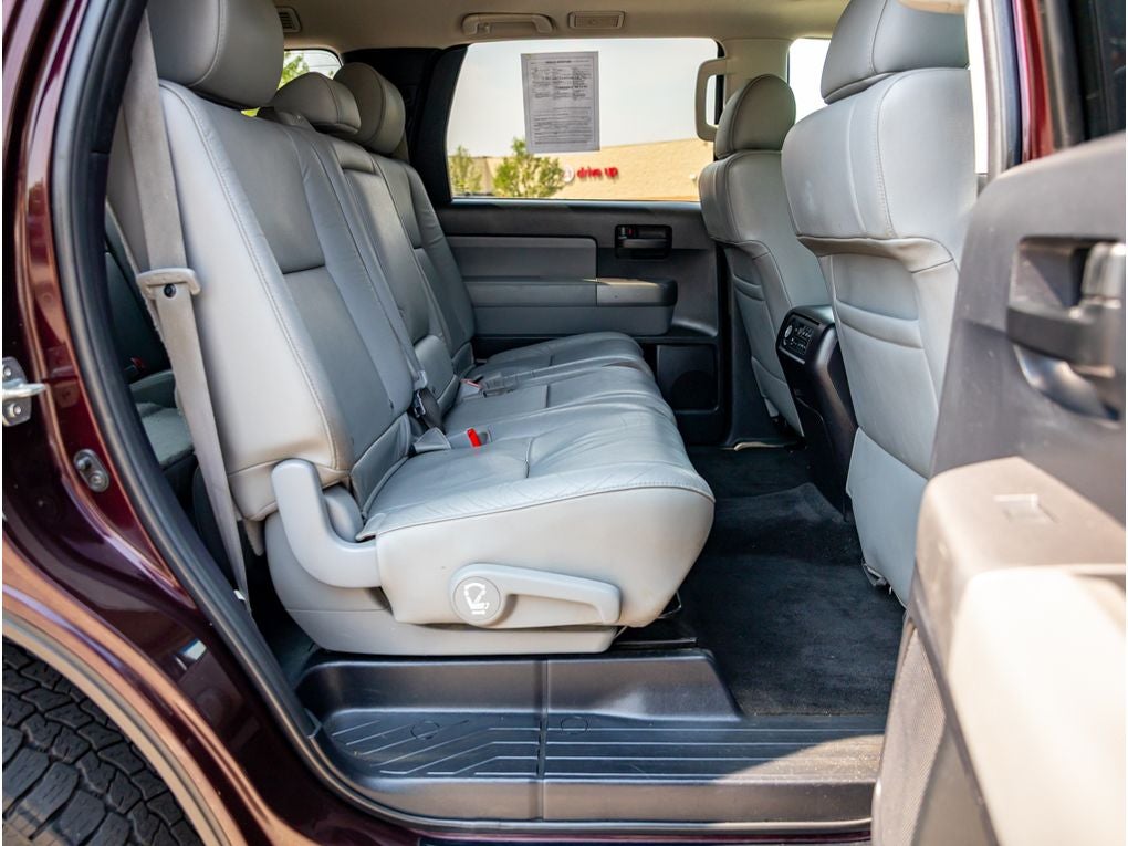2016 Toyota Sequoia SR5