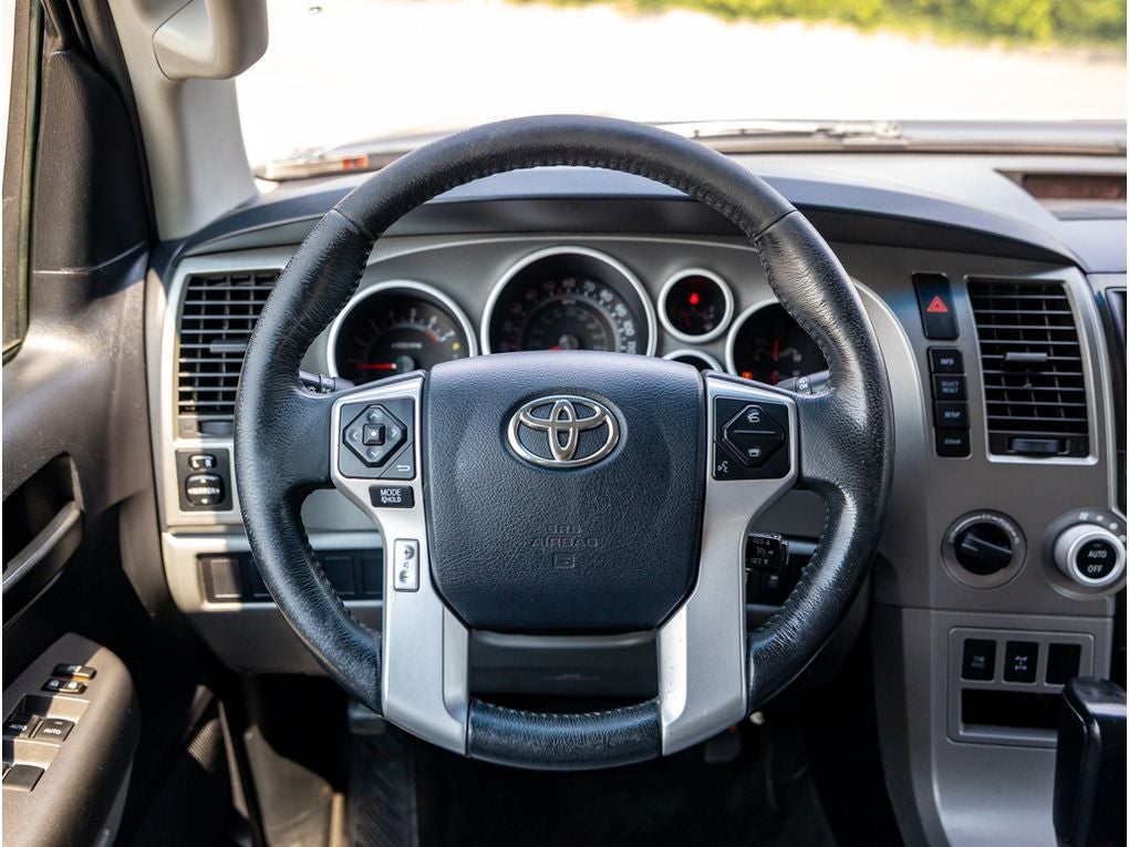 2016 Toyota Sequoia SR5