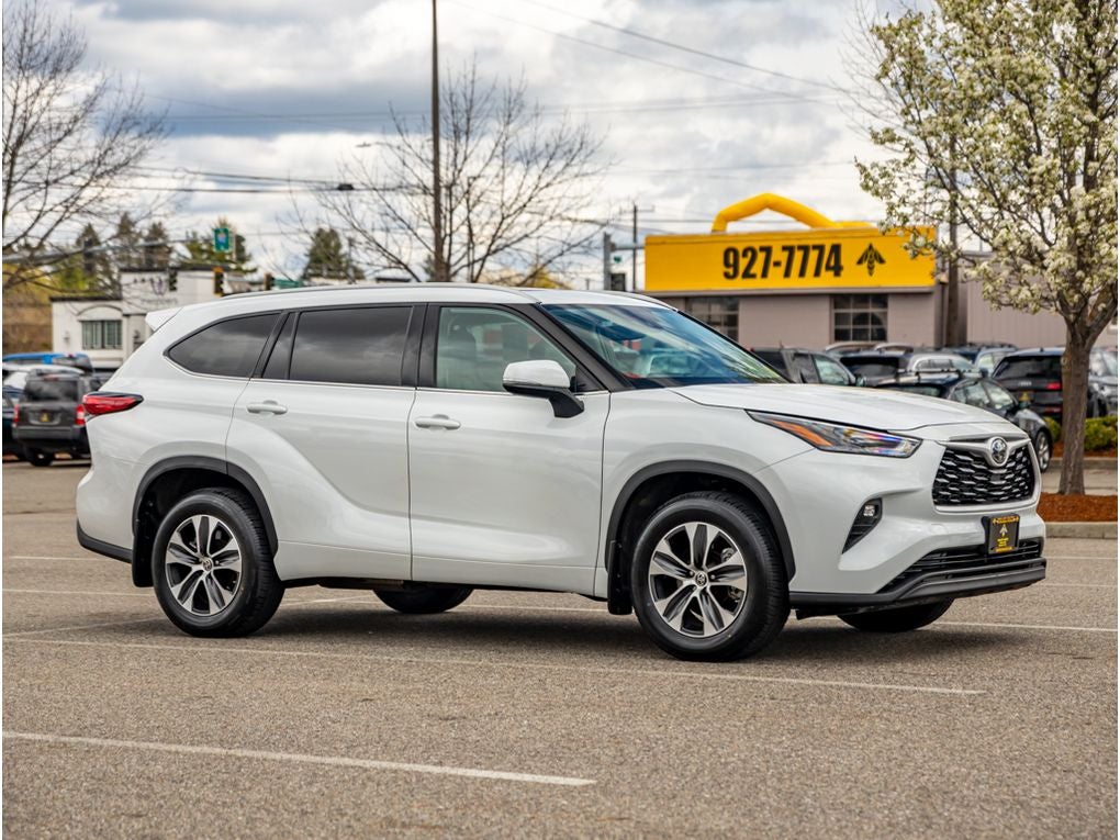 2022 Toyota Highlander XLE