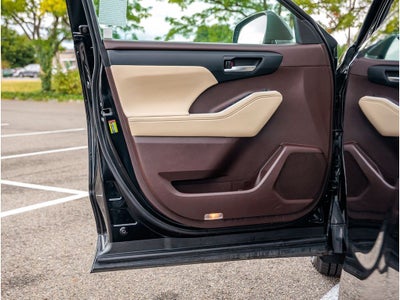 2021 Toyota Highlander XLE Nav