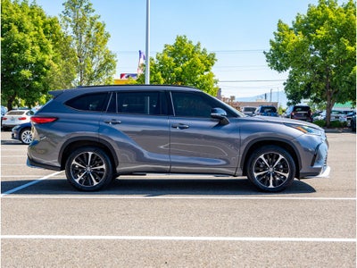 2021 Toyota Highlander XSE