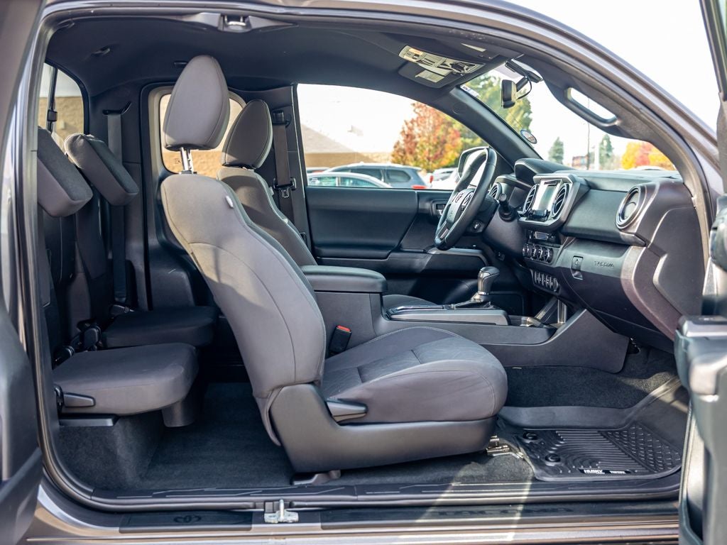 2017 Toyota Tacoma Base