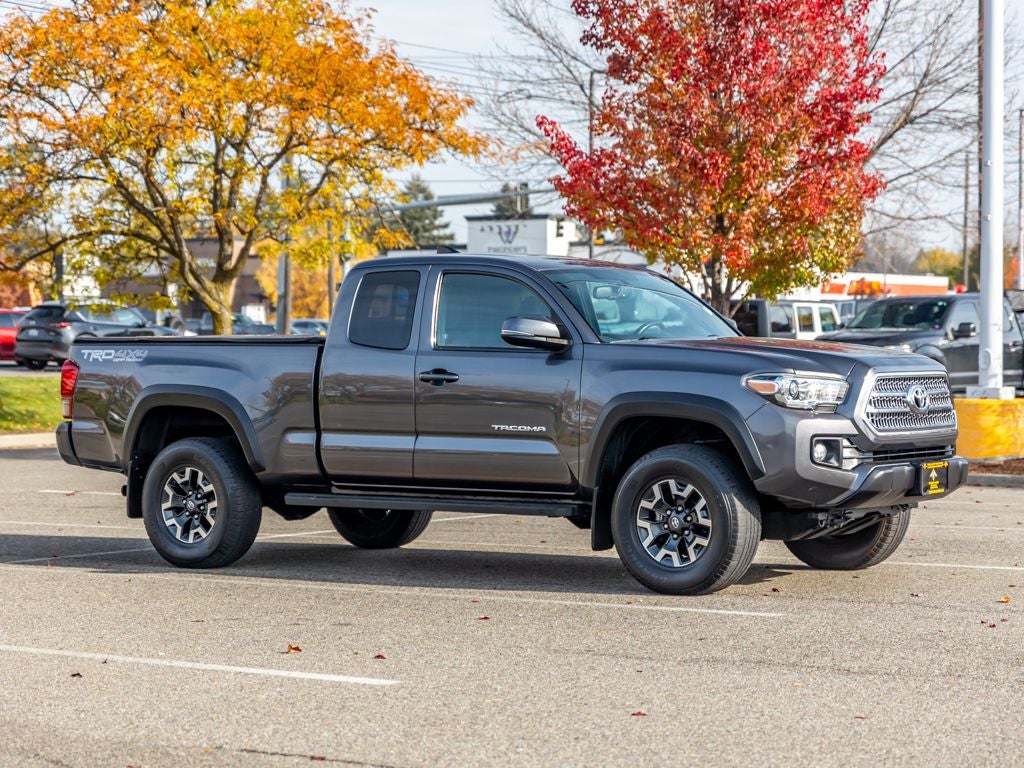 2017 Toyota Tacoma Base