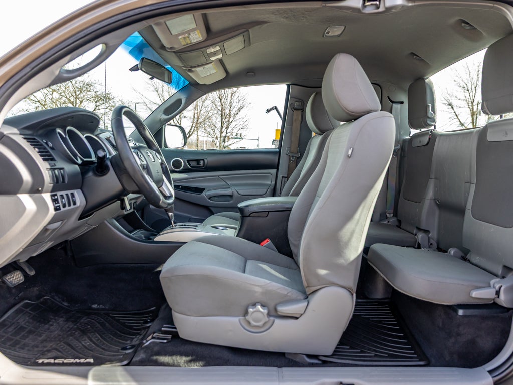 2014 Toyota Tacoma Base