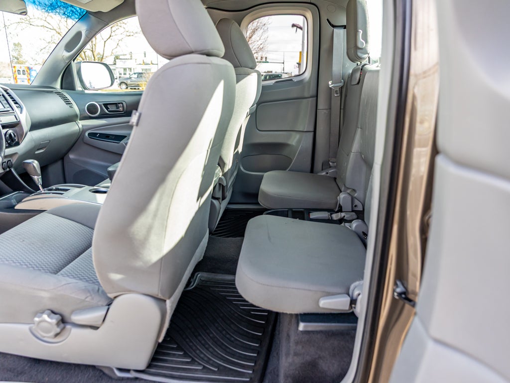 2014 Toyota Tacoma Base