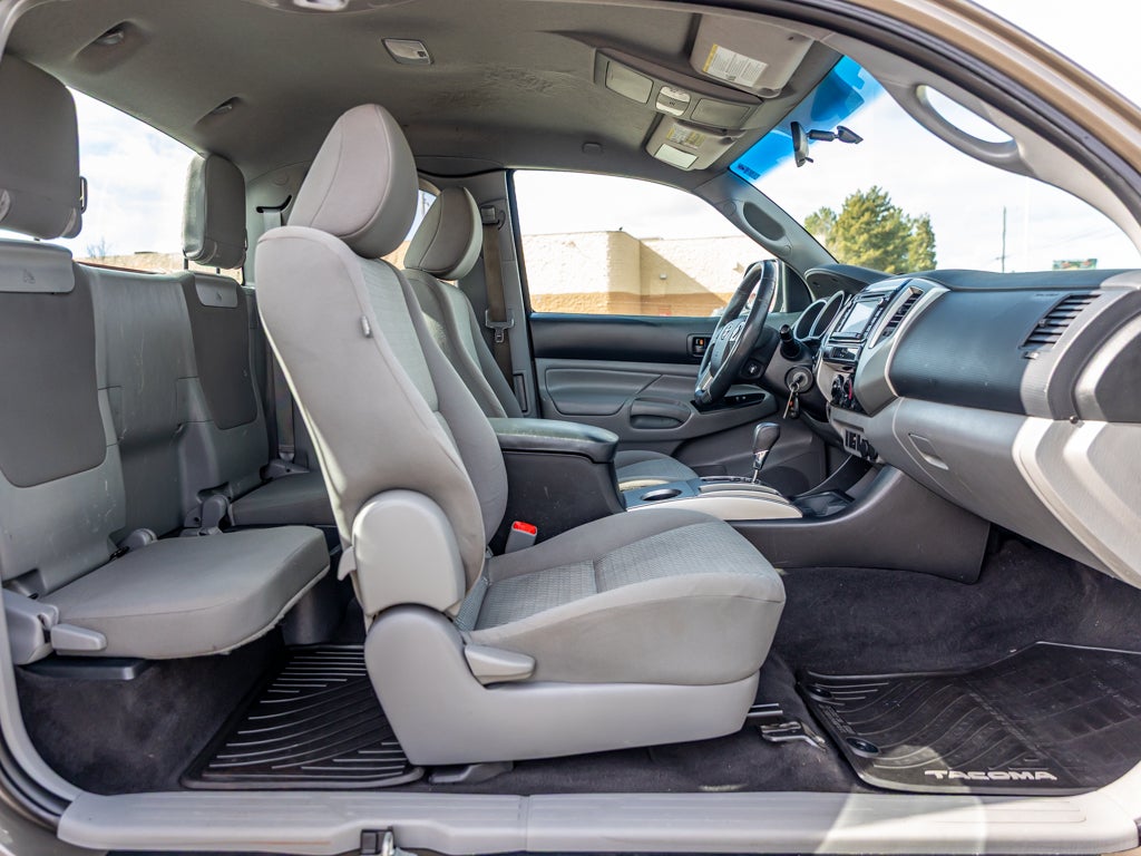 2014 Toyota Tacoma Base