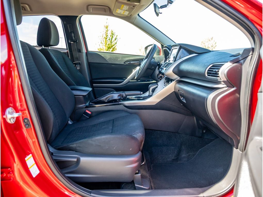 2020 Mitsubishi Eclipse Cross ES