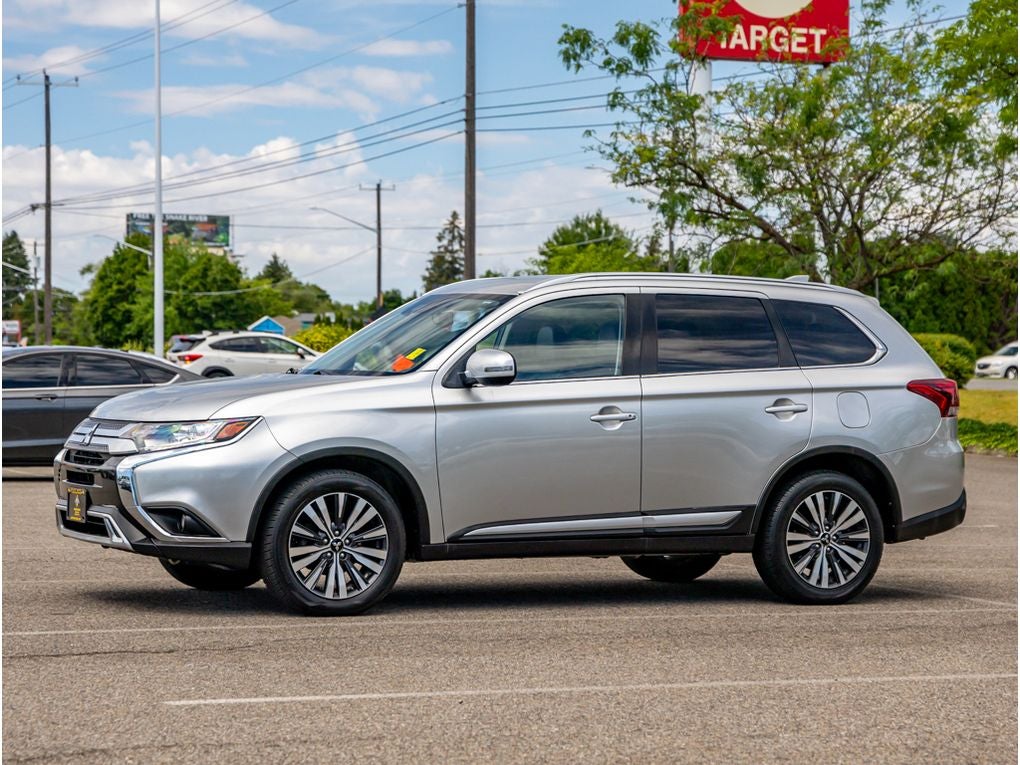 2020 Mitsubishi Outlander Base
