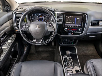 2020 Mitsubishi Outlander Base