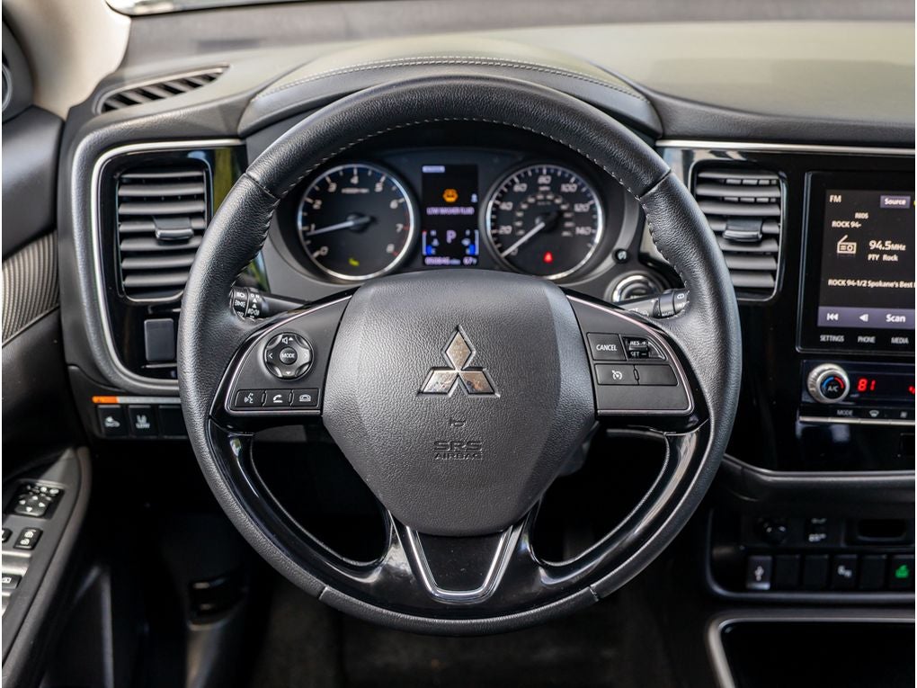 2020 Mitsubishi Outlander Base